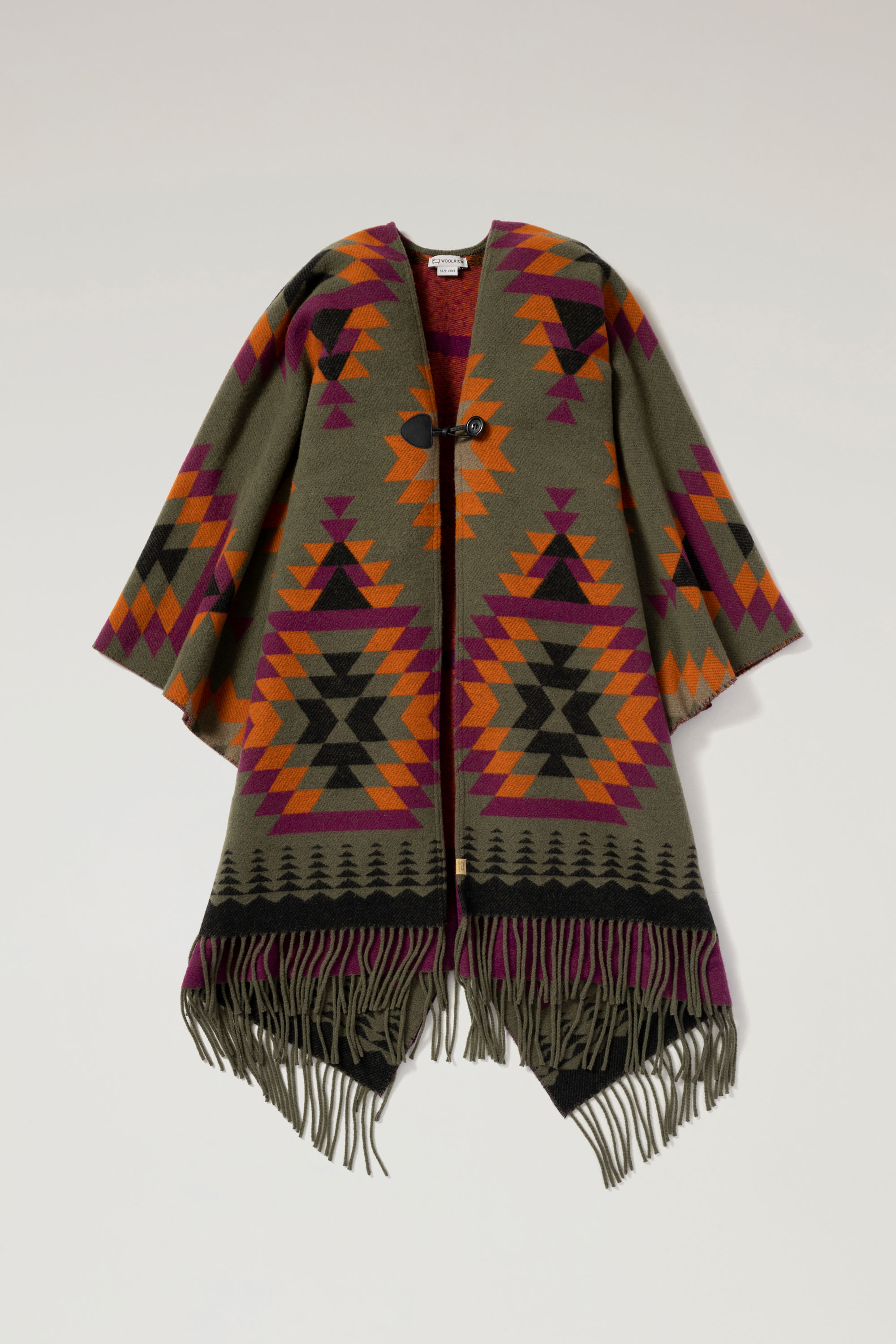 AMERICAN GEOMETRIC CAPE