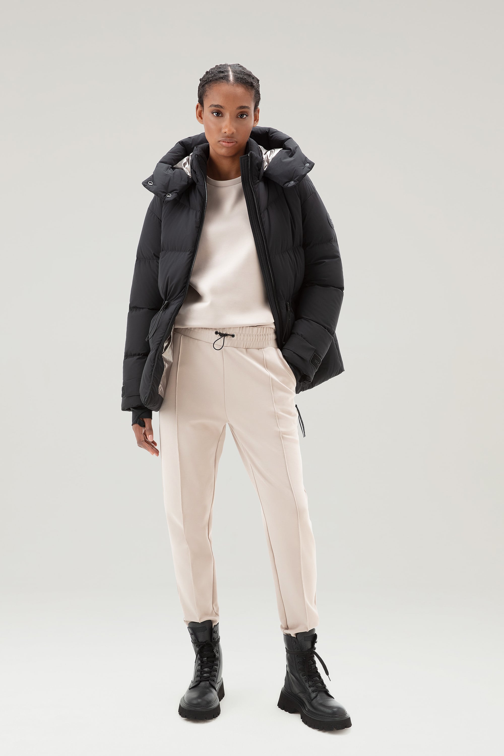 ウールリッチ【WOOLRICH】エアーマット (電動空気入れ付き) - メルカリ
