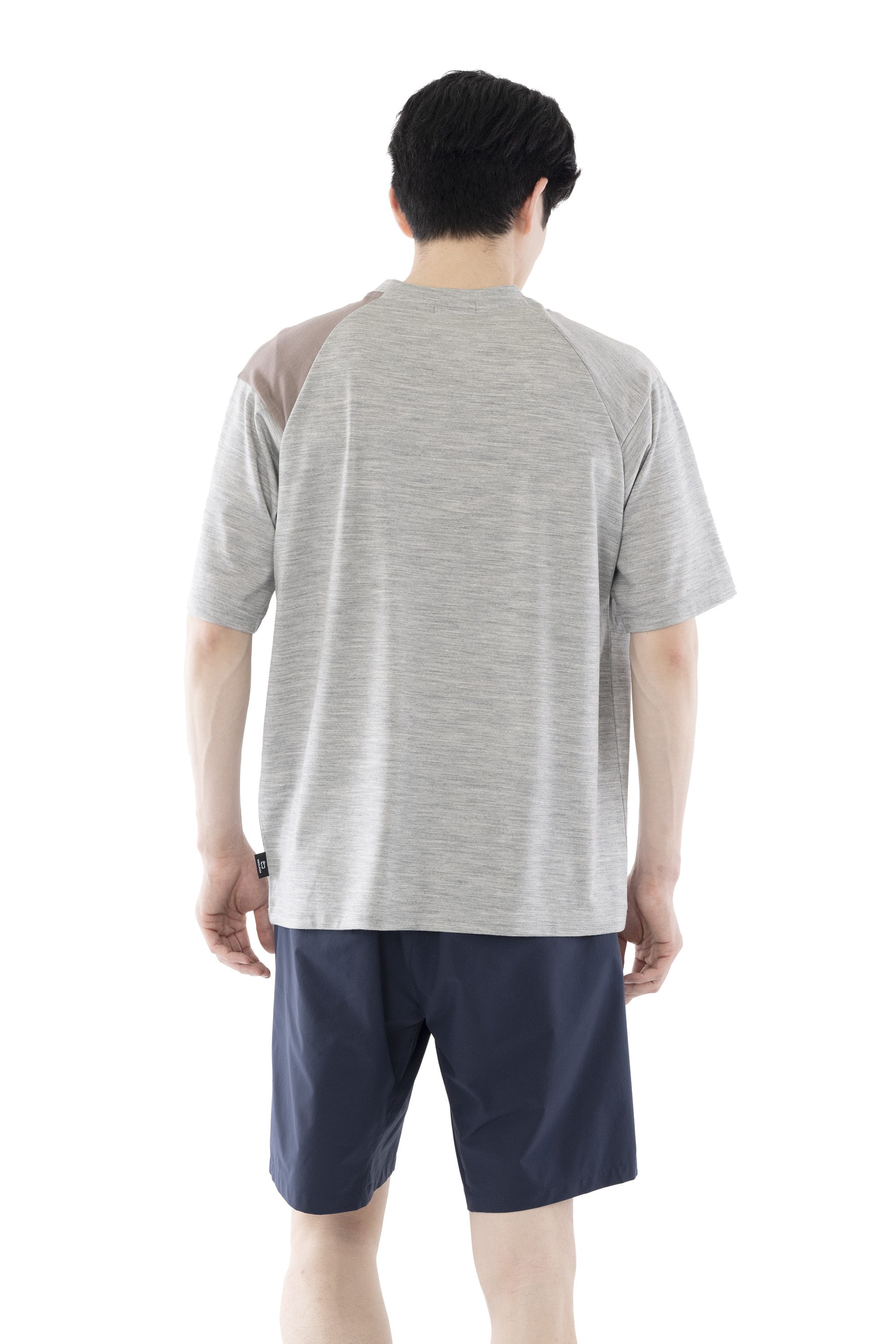 MOUNTAIN WOOL POCKET TEE