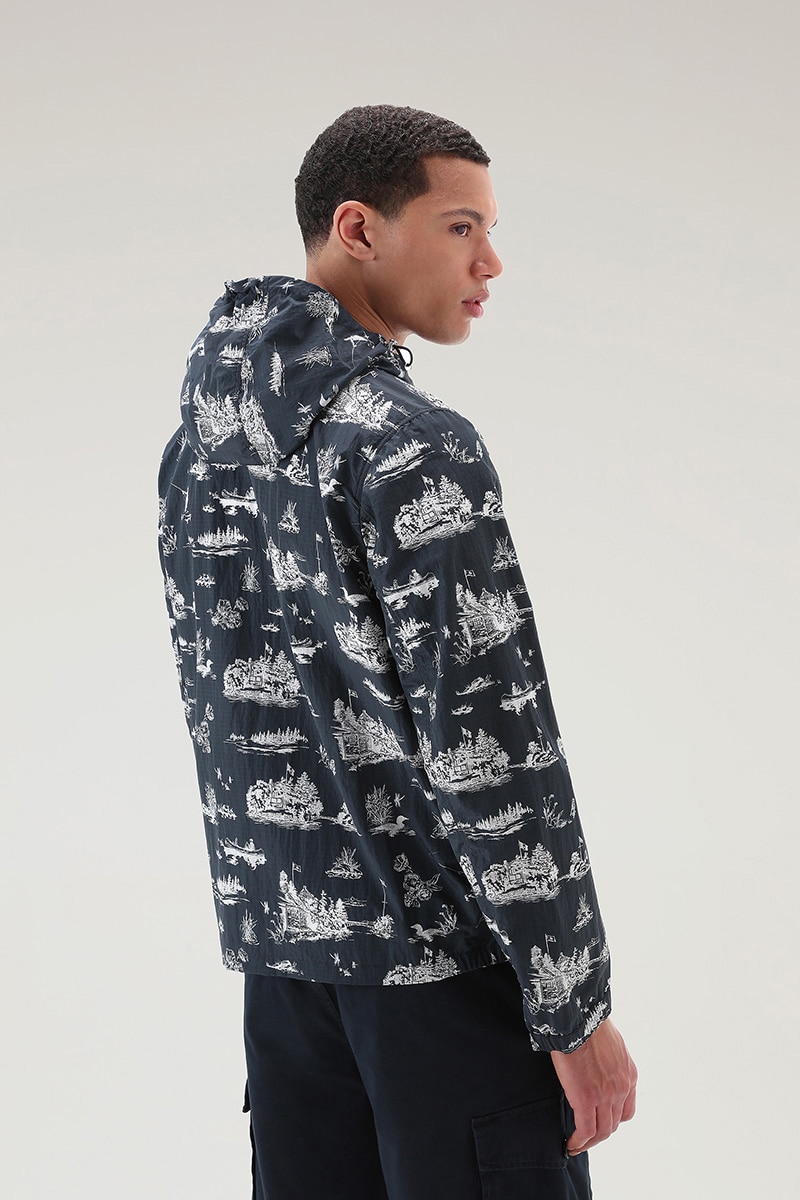 CRINKLE PRINTED WINDBREAKER