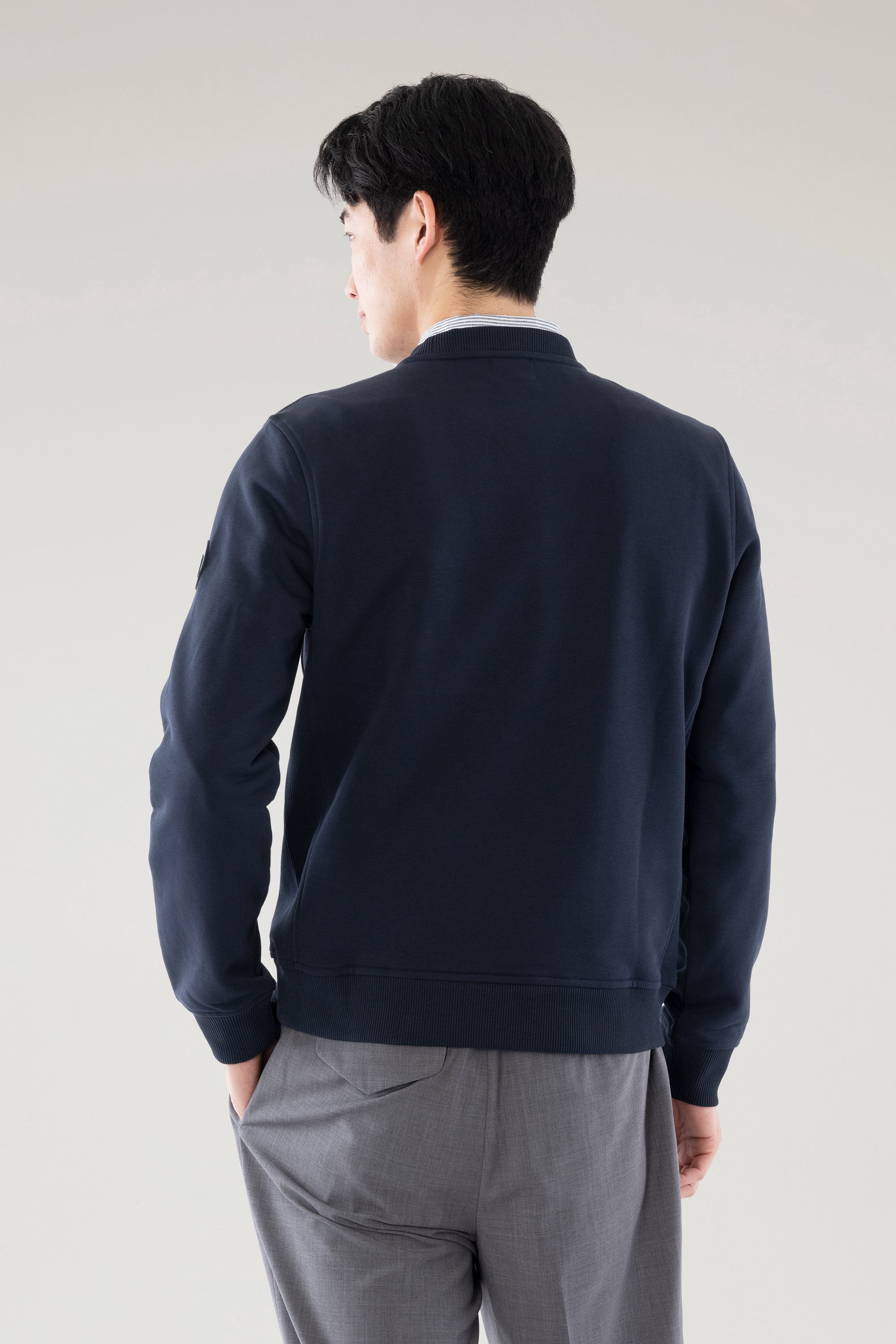 LIGHT CLASSIC CREWNECK