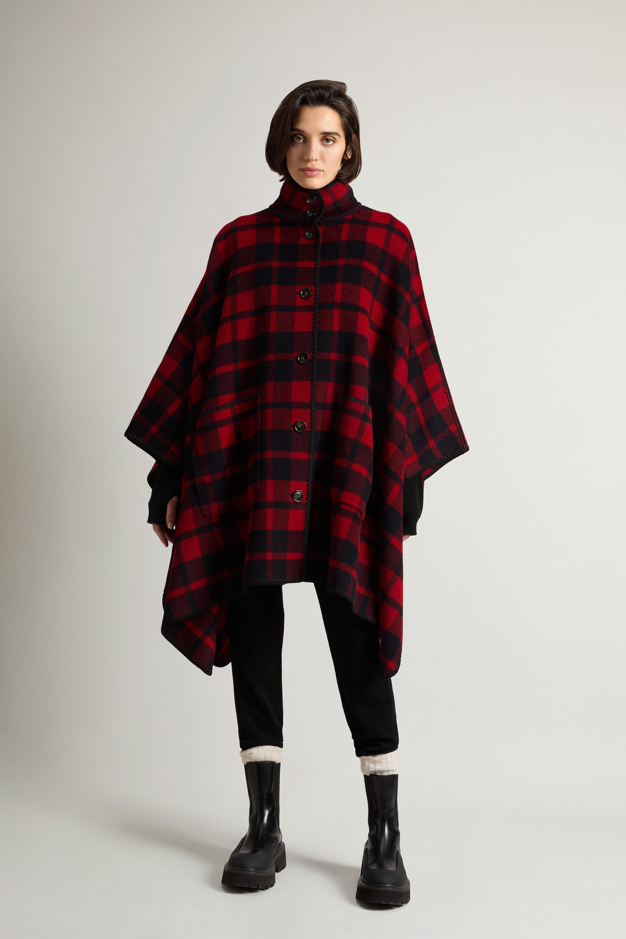 ブランケット ケープ / BLANKET CAPE｜WOOLRICH（ウールリッチ）公式オンラインストア